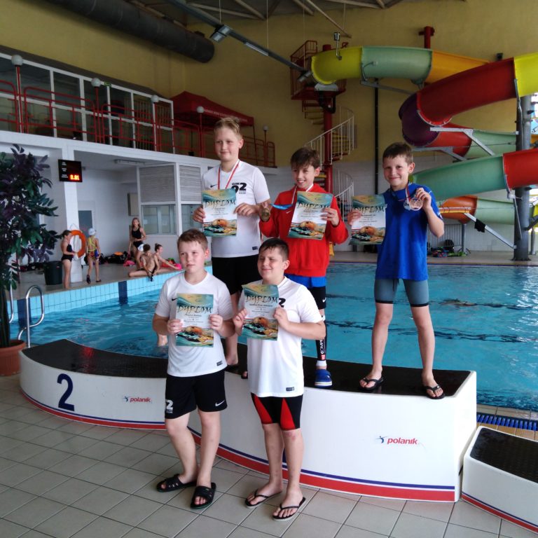 Pływanie: Sukces nowodworski pływaków